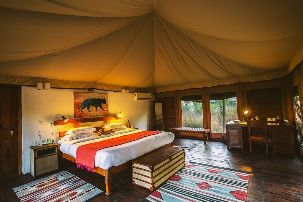 luxury wildlife safari lodge room in kanha India